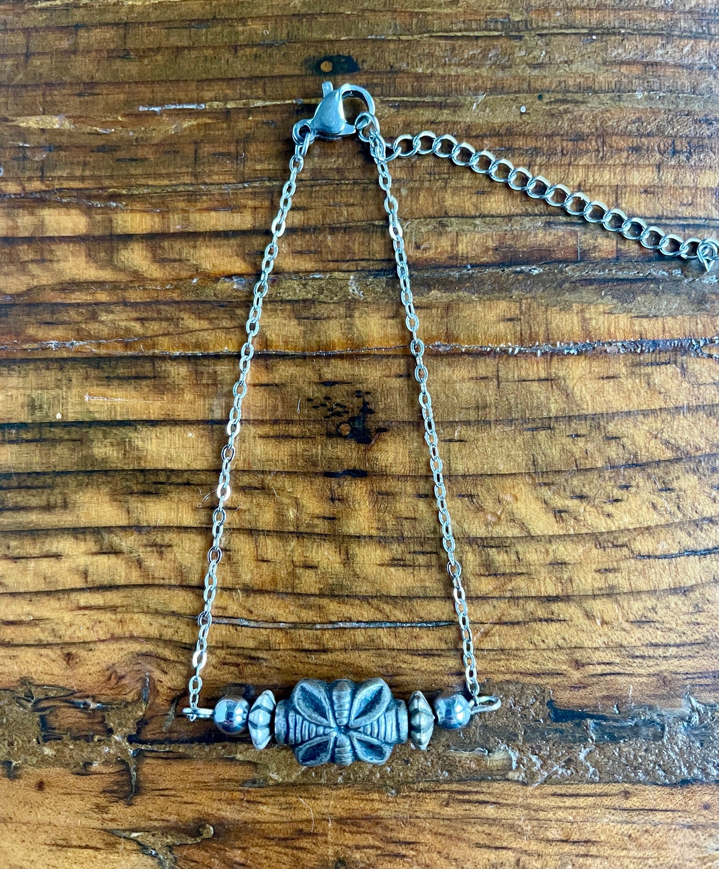Grey bead & chain bracelet. Boho bracelets/Grey bracelet